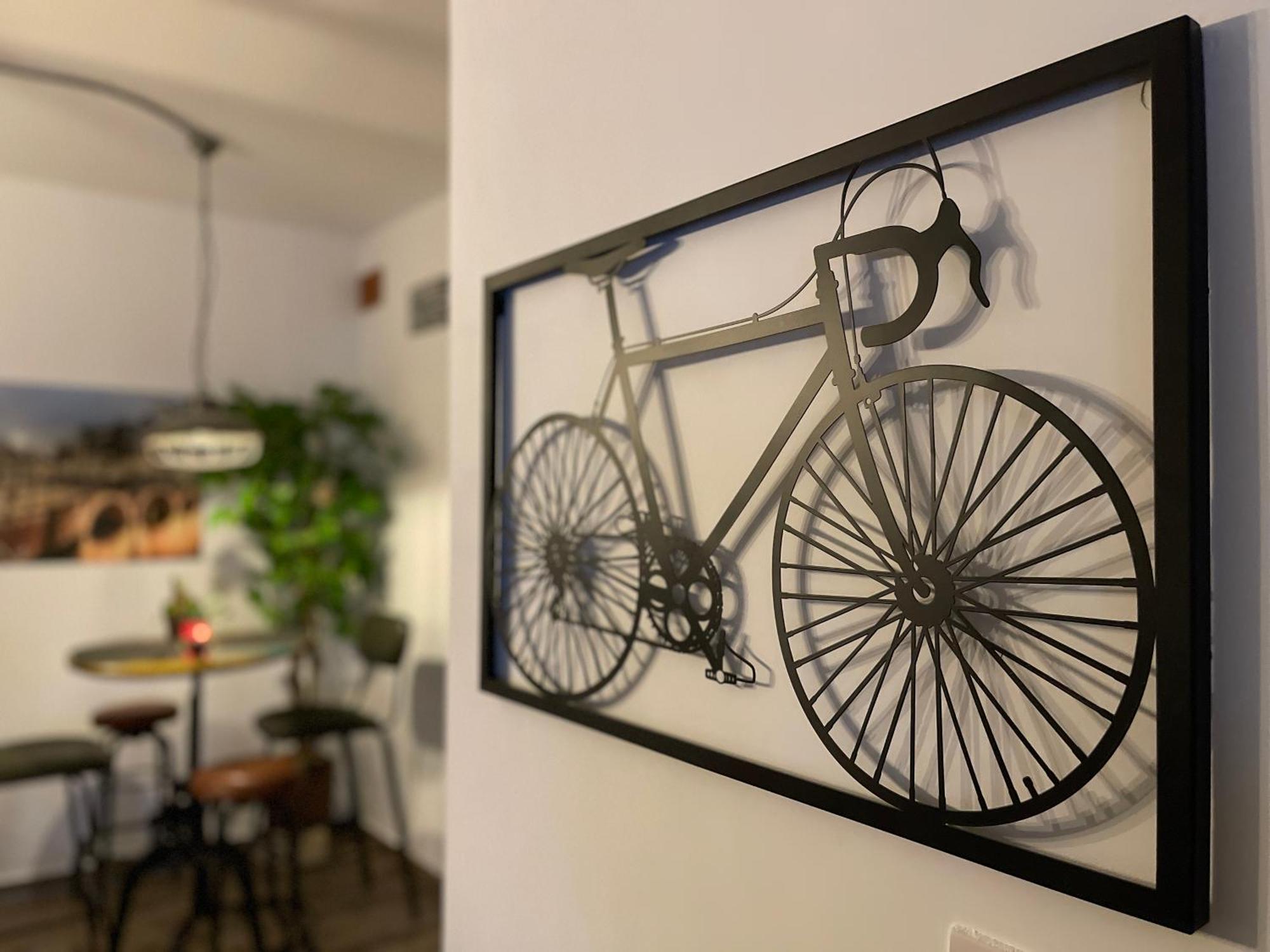 Industrial Charm Apartment *