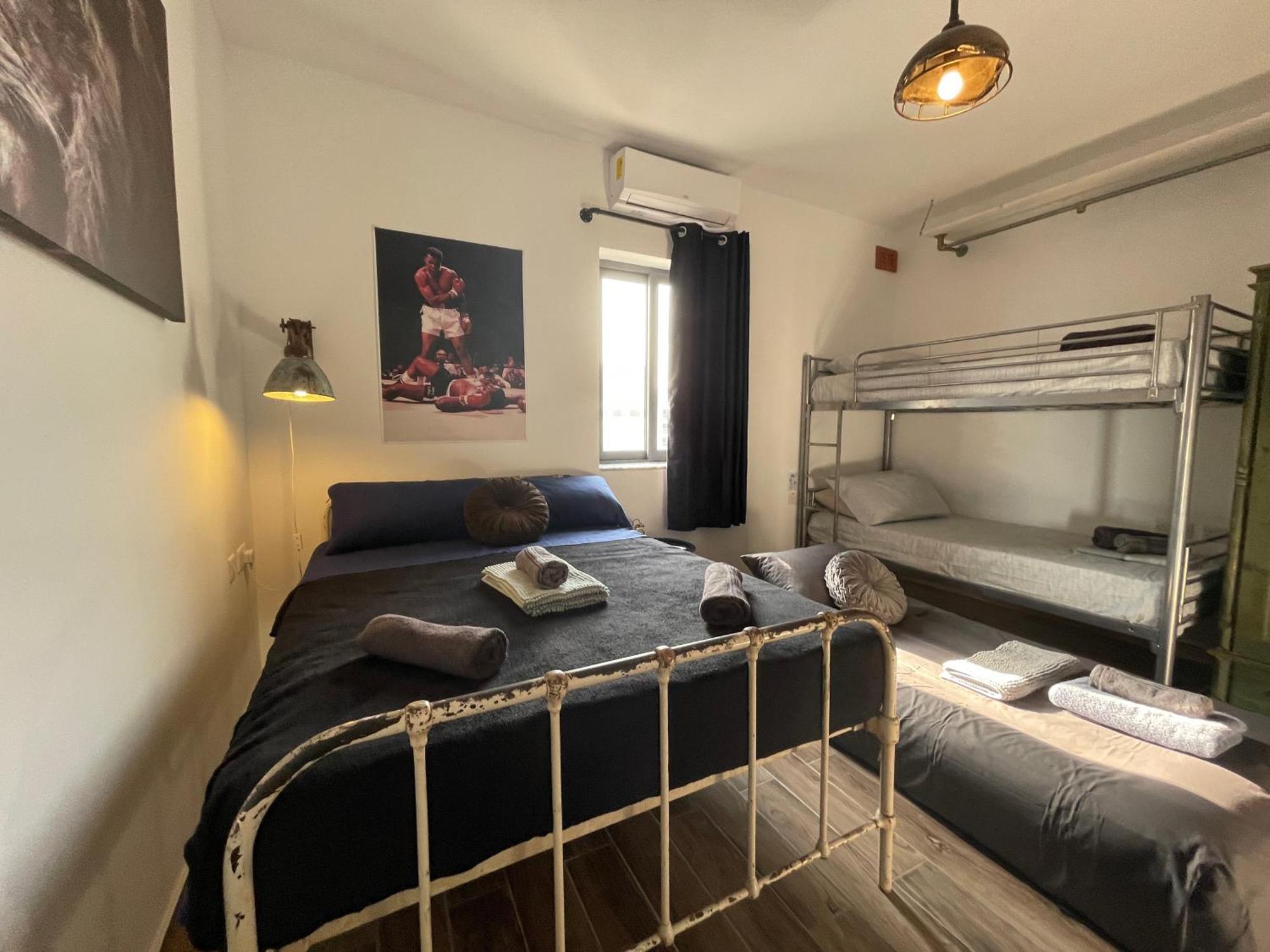 Industrial Charm Apartment *