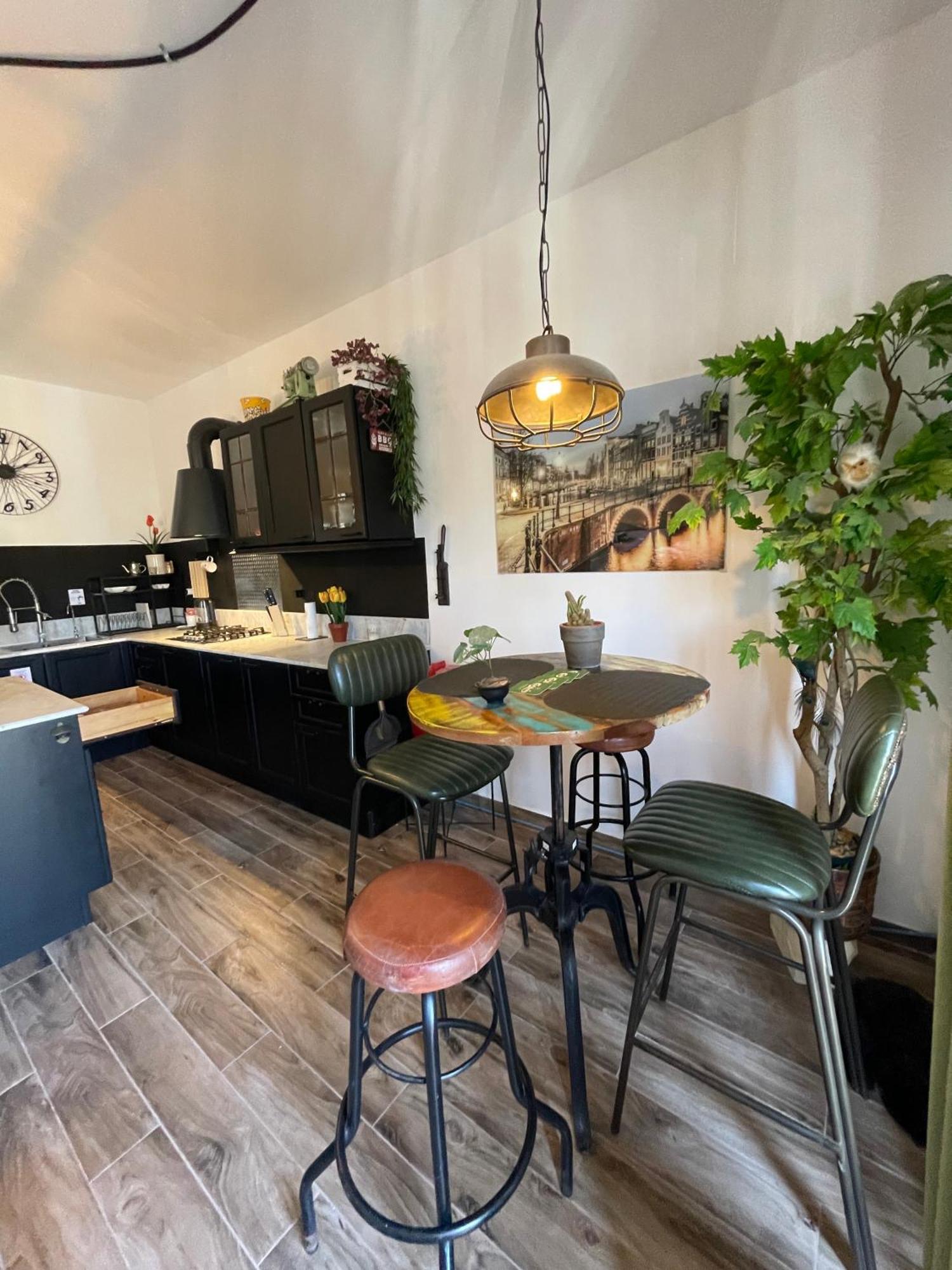 Industrial Charm Apartment St. Paul's Bay